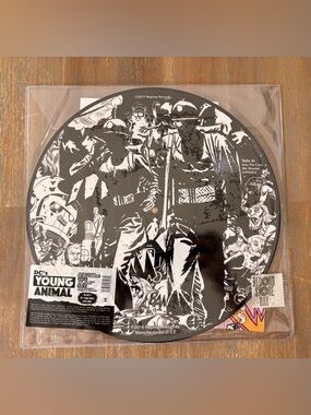 Gerard Way Into The Cave DC's Young Animal Picture Disc Vinyl LP & Comic New.